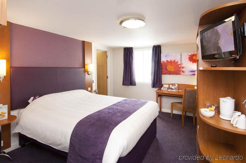 Premier Inn Premier Inn Rhuddlan Eksteriør bilde